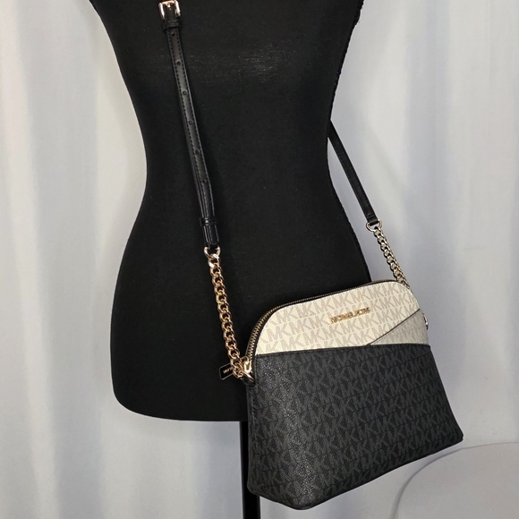 Michael Kors Black and Cream Crossbody Bag - Picture 2 of 8